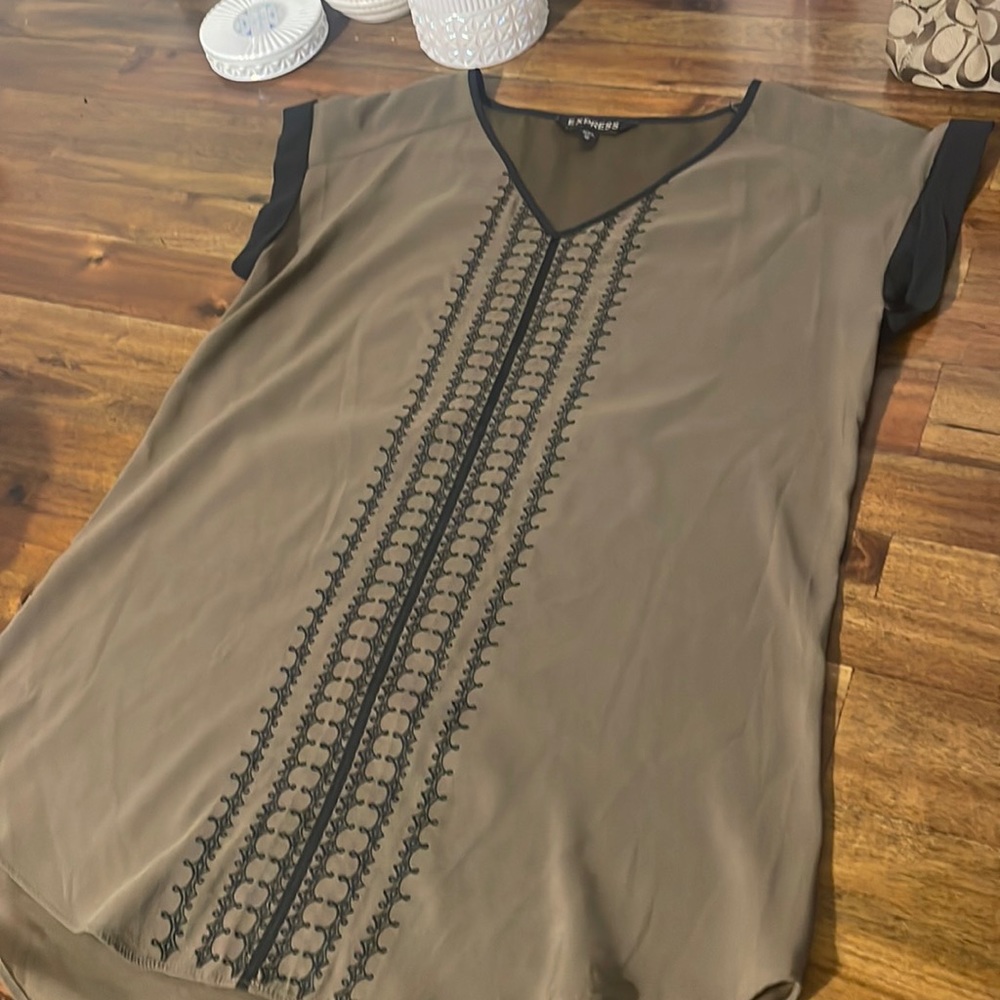 Silky blouse tank